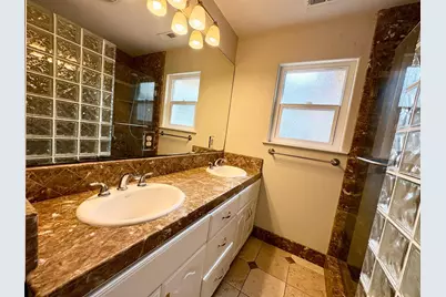 1386 Flora Ave, San Jose, CA 95130 - Photo 15