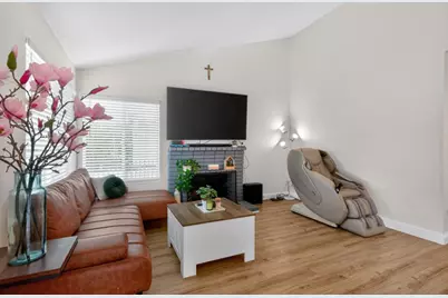 295 Esmeralda Ct, San Jose, CA 95116 - Photo 11
