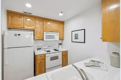 576 W Parr Ave 32, Los Gatos, CA 95032 - Photo 7