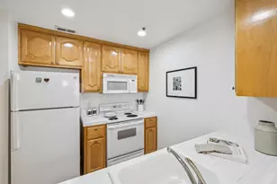 576 W Parr Ave 32, Los Gatos, CA 95032 - Photo 7