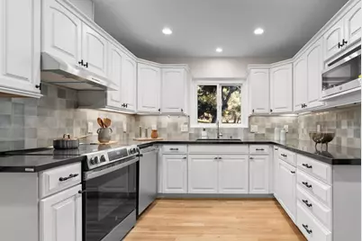 201 Soledad Pl, Monterey, CA 93940 - Photo 7