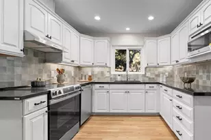201 Soledad Pl, Monterey, CA 93940 - Photo 7