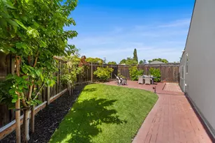 23 Meadow Ln, Redwood City, CA 94063 - Photo 33