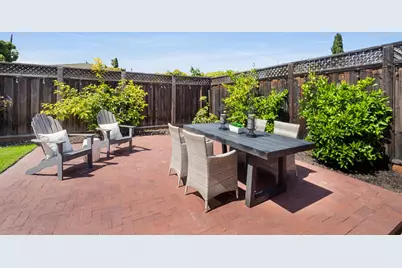 23 Meadow Ln, Redwood City, CA 94063 - Photo 31