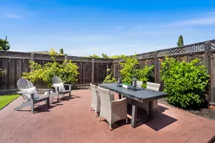 23 Meadow Ln, Redwood City, CA 94063 - Photo 31