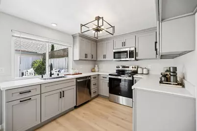 1035 Dove Ln, Foster City, CA 94404 - Photo 11