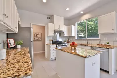 887 Martiri Dr, Gilroy, CA 95020 - Photo 9