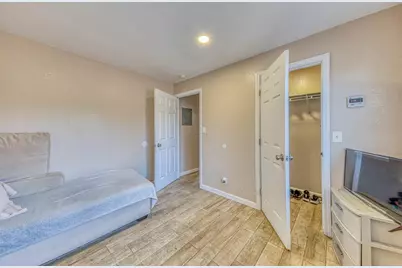 823 Central Ave, Hollister, CA 95023 - Photo 19