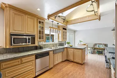 5527 Oak Park Dr, San Jose, CA 95129 - Photo 11