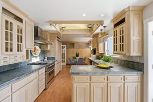 5527 Oak Park Dr, San Jose, CA 95129 - Photo 9