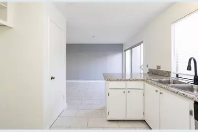 4747 N Woodrow Ave 122, Fresno, CA 93726 - Photo 15