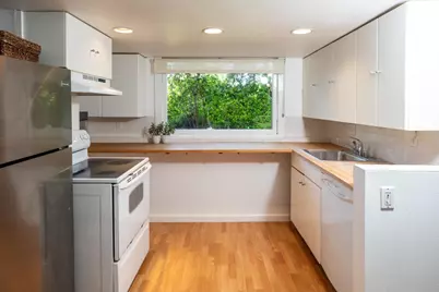 2275 Amherst St, Palo Alto, CA 94306 - Photo 39