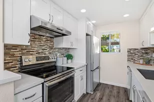 98 Pelican Ln, Redwood City, CA 94065 - Photo 13