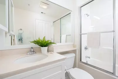 1982 W Bayshore Rd 219, East Palo Alto, CA 94303 - Photo 7