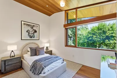 1353 Martin Ave, Palo Alto, CA 94301 - Photo 23