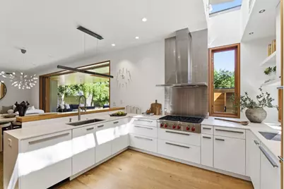 1353 Martin Ave, Palo Alto, CA 94301 - Photo 11
