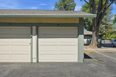 2701 Lone Bluff 18, San Jose, CA 95111 - Photo 25