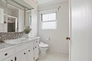 1017 Oregon Ave, Palo Alto, CA 94303 - Photo 7