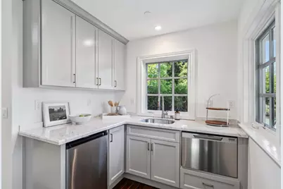667 Jay St, Los Altos, CA 94022 - Photo 49