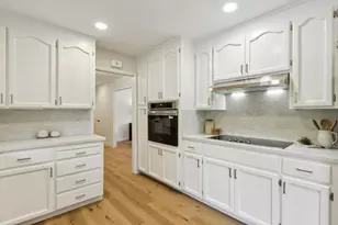 755 Santa Rita Ave, Los Altos, CA 94022 - Photo 17