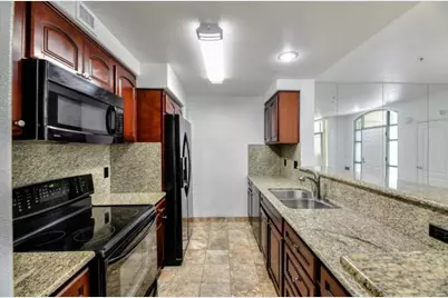 147 S 4th St, San Jose, CA 95112 - Photo 5