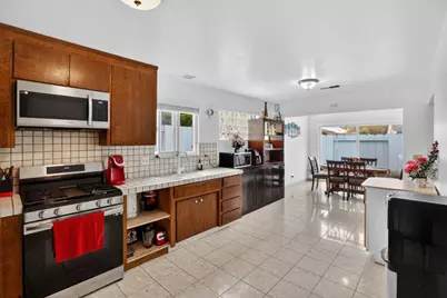 18624 Eisenhower St, Salinas, CA 93906 - Photo 13