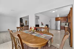 18624 Eisenhower St, Salinas, CA 93906 - Photo 11