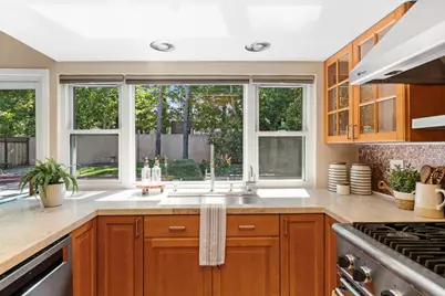 3276 Cheshire Dr, San Jose, CA 95118 - Photo 11