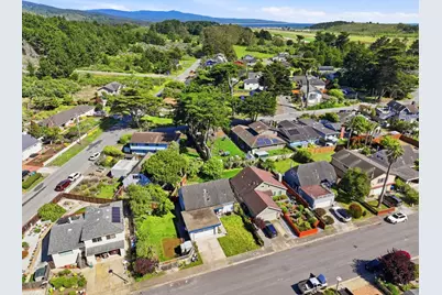 560 Terrace Ave, Moss Beach, CA 94038 - Photo 47