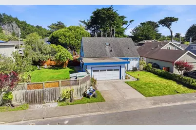 560 Terrace Ave, Moss Beach, CA 94038 - Photo 3