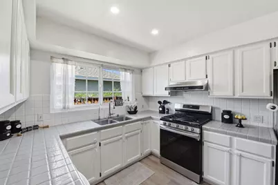 888 Corlista Dr, San Jose, CA 95128 - Photo 9