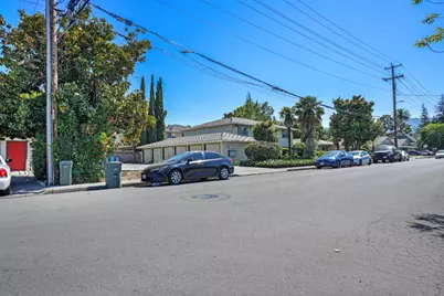 88 W 9th St, Gilroy, CA 95020 - Photo 13