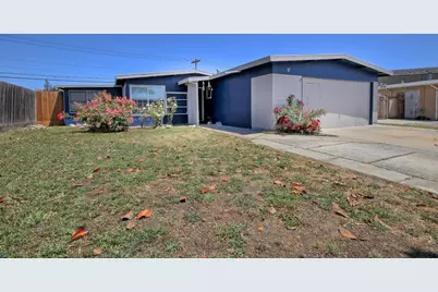 117 Magnolia Dr, Salinas, CA 93905 - Photo 1