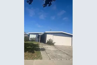 117 Magnolia Dr, Salinas, CA 93905 - Photo 3