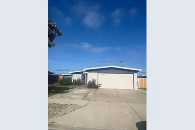 117 Magnolia Dr, Salinas, CA 93905 - Photo 1
