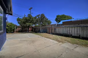 117 Magnolia Dr, Salinas, CA 93905 - Photo 17