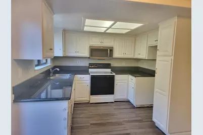 801 Nash Rd A9, Hollister, CA 95023 - Photo 3