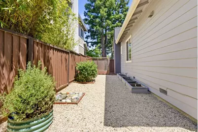930 Mariana Ct, Santa Cruz, CA 95062 - Photo 31