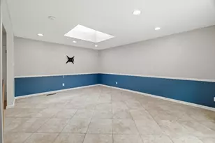 739 Bellarmine Dr, Salinas, CA 93901 - Photo 19