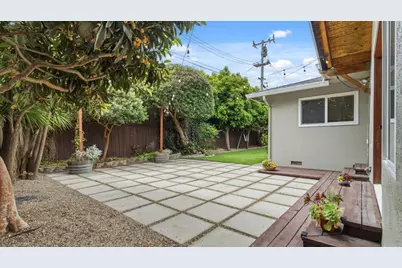 739 Bellarmine Dr, Salinas, CA 93901 - Photo 33