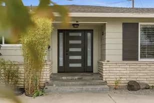 739 Bellarmine Dr, Salinas, CA 93901 - Photo 3