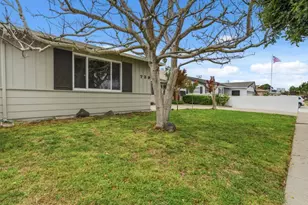 739 Bellarmine Dr, Salinas, CA 93901 - Photo 75