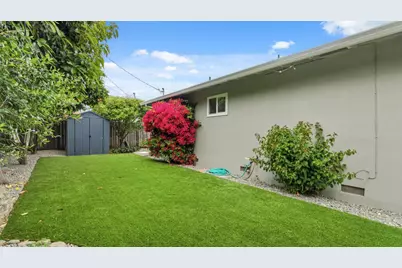 739 Bellarmine Dr, Salinas, CA 93901 - Photo 37