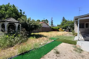 860 N 19th St, San Jose, CA 95112 - Photo 3