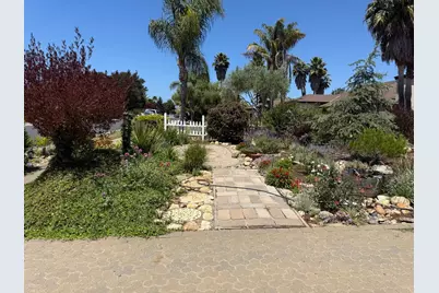 21123 Valle San Juan Dr, Salinas, CA 93907 - Photo 3