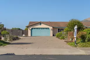 21123 Valle San Juan Dr, Salinas, CA 93907 - Photo 3