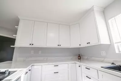 750 El Camino Paraiso, Hollister, CA 95023 - Photo 9
