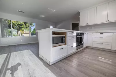 750 El Camino Paraiso, Hollister, CA 95023 - Photo 3