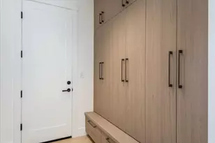 1147 Windsor Way, Menlo Park, CA 94025 - Photo 13