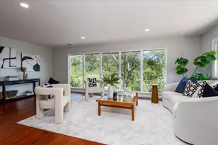 365 Alamos Rd, Portola Valley, CA 94028 - Photo 7